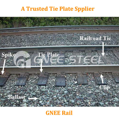 أجزاء السكك الحديدية المصبوب الحديدي صفيحة ربط السكك الحديدية صفيحة قاعدة الصلب لنظام التثبيت السكك الحديدية